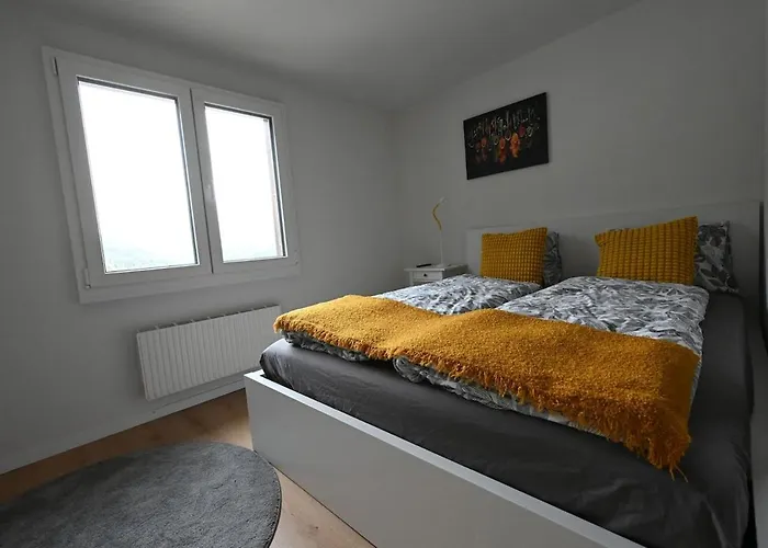 Sunny Renovated Alpine By Interlaken Lägenhet Frutigen